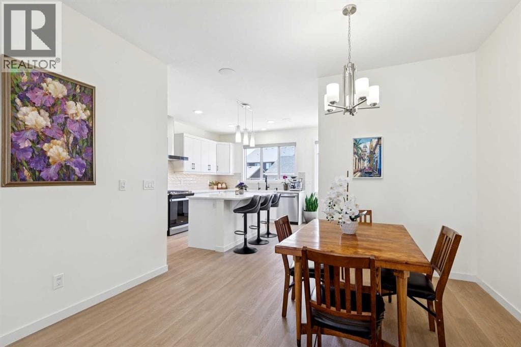 PRICE IMPROVEMENT!!  |  4-CAR REAR PARKING | OVERS... - Image 1